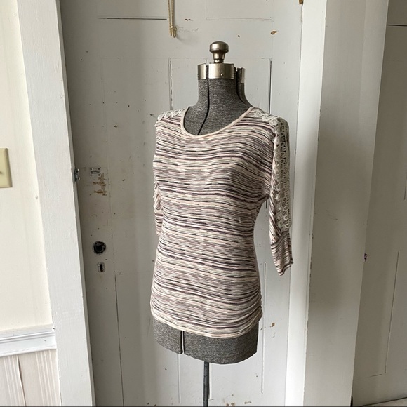 I.N. San Francisco Neutral Heathered Lace Insert Ruched Knit Sweater Top - Picture 3 of 14